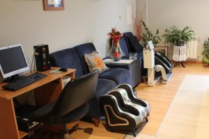 Sala relax peregrinos camino de santiago casa cines sarria